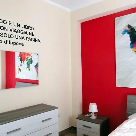 Casa Cantoniera-guest House : Costruite Il Viaggio בית נופש פומפיי