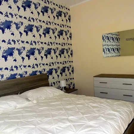 Casa Cantoniera-guest House : Costruite Il Viaggio بيت للعطل *