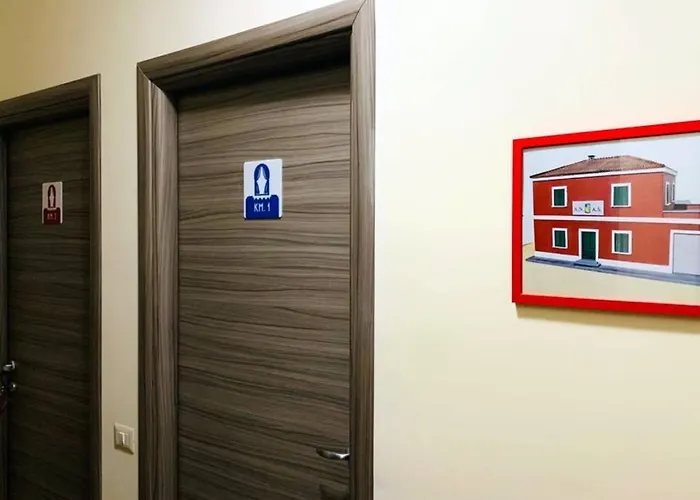 Casa Cantoniera-guest House : Costruite Il Viaggio * Pompéi